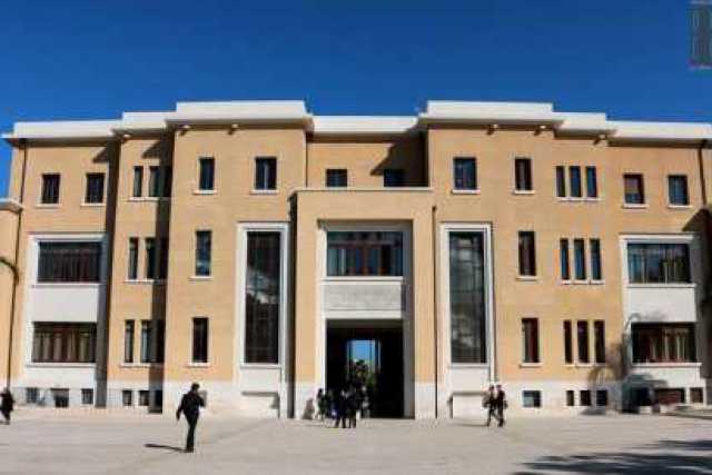Puglia, sino al 6 aprile sospesi i ricoveri negli ospedali pubblici